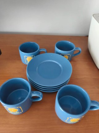 Conjunto 4 tazas y platos café/té flor amarilla