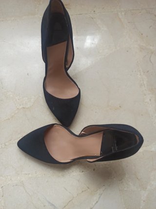Zapatos de tacón Stradivarius negros, terciopelo.