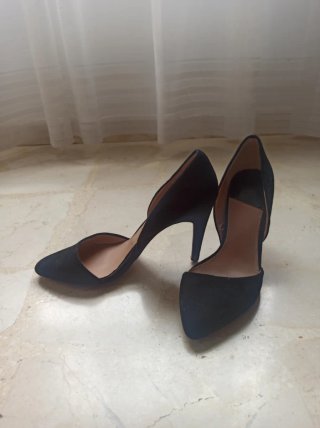 Zapatos de tacón Stradivarius negros, terciopelo.