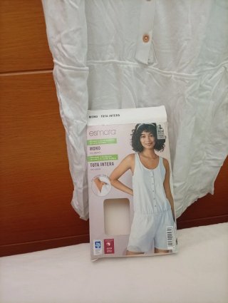 Mono blanco de algodón
