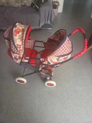 Carrito gemelar para muñecas