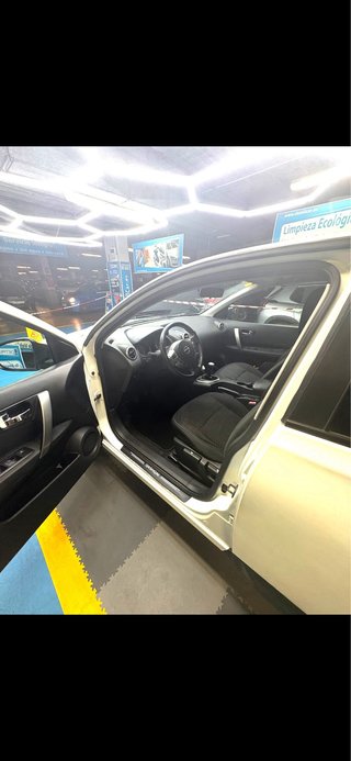 Nissan Qashqai 2010 pegatina c