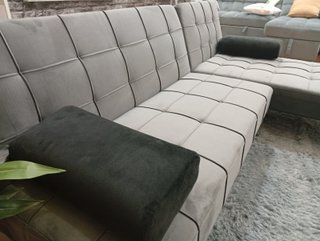 Sofá Cama Chaise Longue Gris con Cojines