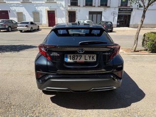 Por 337€ mes - TOYOTA C-HR 2.0 180H Advance