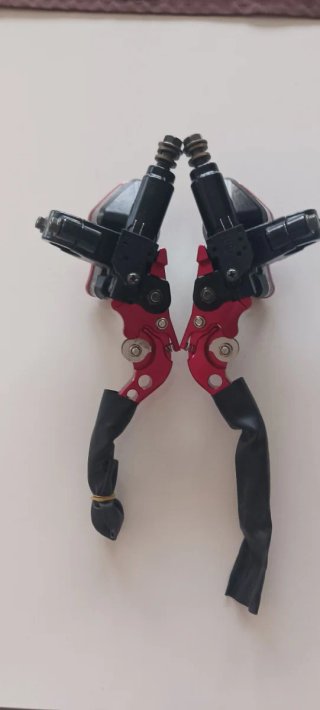 Manetas Freno Hidráulico Moto Rojo/Negro