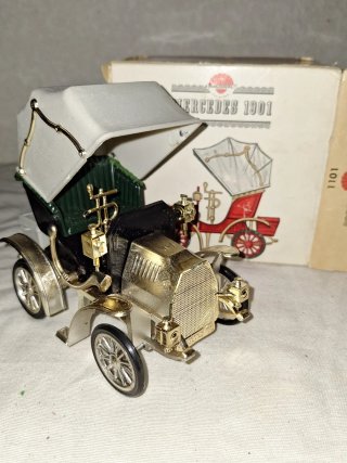 Coche Mercedes 1901 Colección