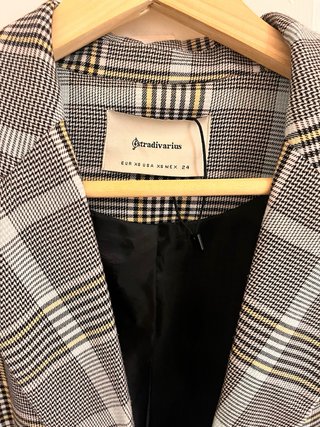 Blazer Stradivarius cuadros gris