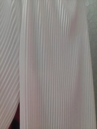 Pantalón ancho blanco plisado