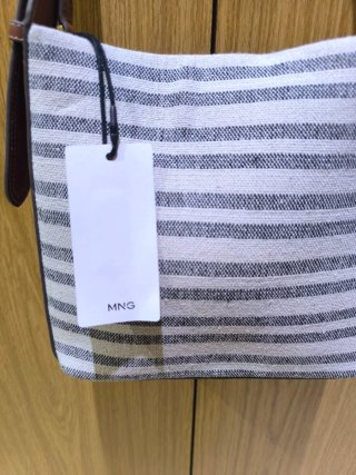 Bolso de rayas Mango