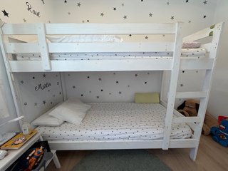 Litera de madera blanca Ikea