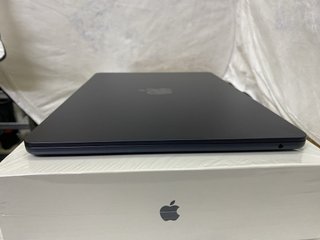MacBook Air M2 16GB RAM Bateria sólo 50 ciclos