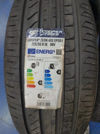 Neumáticos Cooper Zeon 4XS Sport 225/55 R18 98V