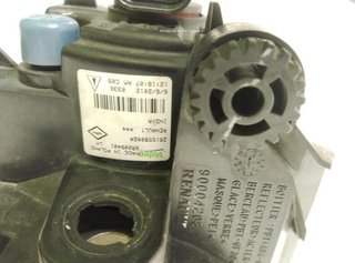 23105980 faro antiniebla del izq renault twingo ii