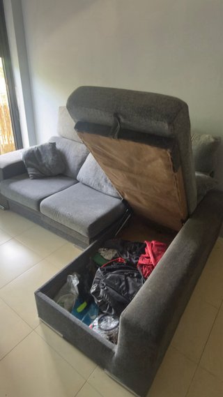 Sofá con chaise longue