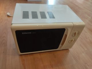 Microondas Emerson WD800L20 funciona ok gratis