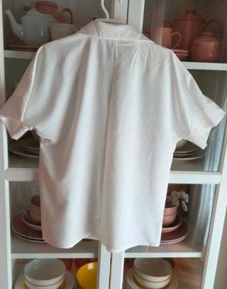 Blusa blanca manga corta talla M