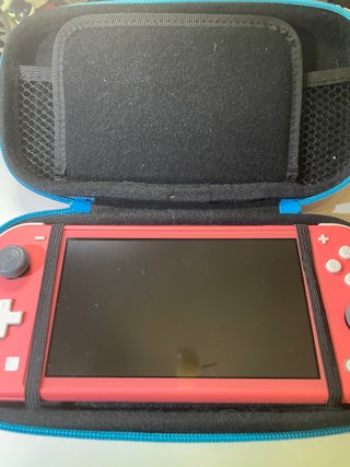 Nintendo Switch Lite Coral