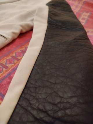 Chaqueta americana beige y negra