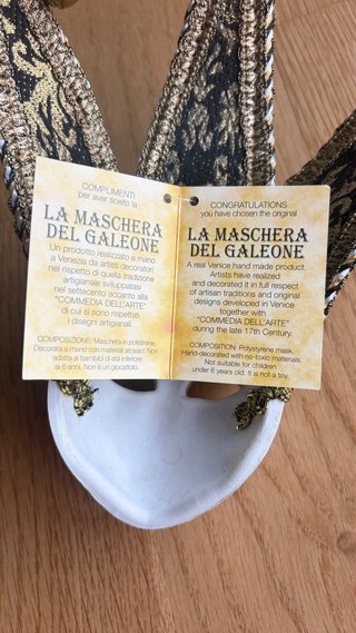 Máscara Veneciana Decorativa Negra y Dorada