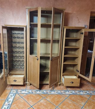 Conjunto Vitrinas Madera y Cristal