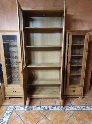 Conjunto Vitrinas Madera y Cristal
