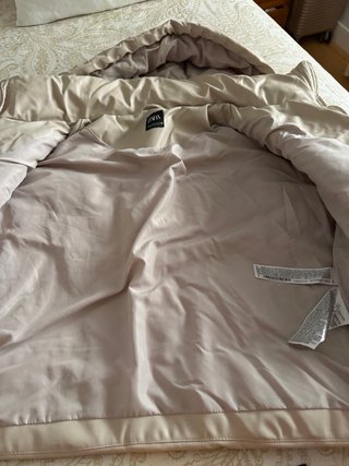 Chaquetón acolchado Zara beige