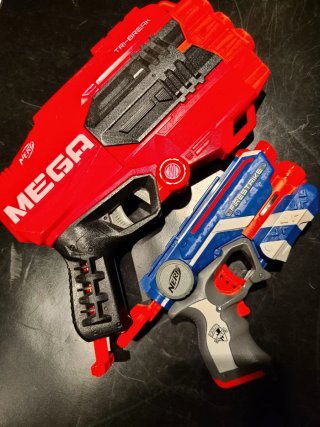 Nerf Mega Tri-Break e Firestrike