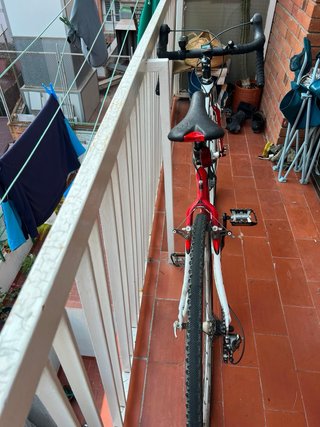 Bicicleta Gravel BH full carbono