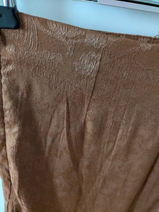 Falda midi marrón Stradivarius Talla S