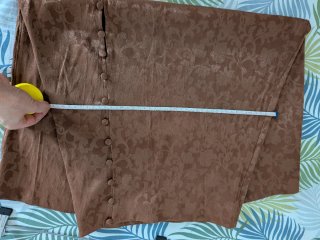 Falda midi marrón Stradivarius Talla S