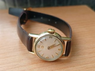 Omega Mecánico Mujer
