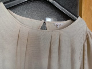 Blusón beige manga corta
