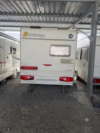 Caravana stekerman 420 cp