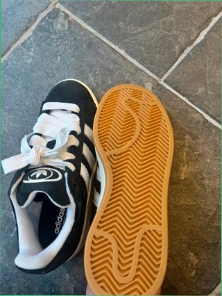 Adidas Campus Talla 42.5 Negra
