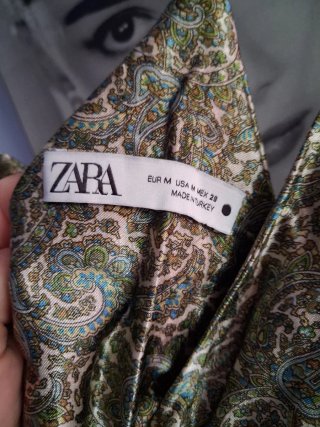 Vestido Zara verde estampado