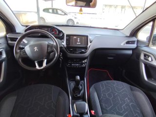 90.000km!! Peugeot 2008 1.6BlueHDI 1 año garantia!