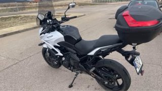 Kawasaki Versys 650 Blanca