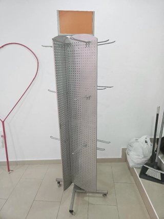 Expositor giratorio metálico