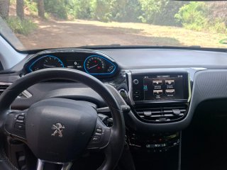 Peugeot 2008 2016