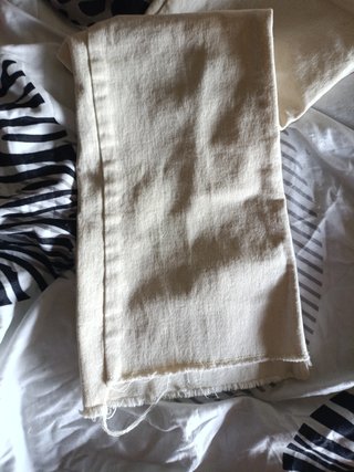 Pantalón beige flare