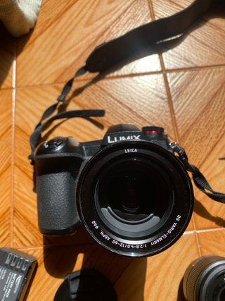Panasonic Lumix G9 Cámara Digital + accesorios