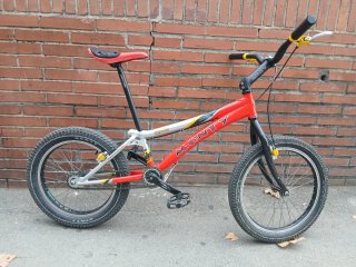 Bicicleta Monty 219 Cesar Cañas