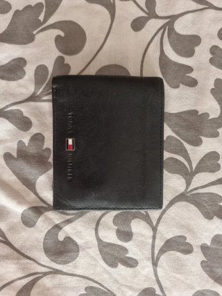 Cartera Tommy Hilfiger Negra