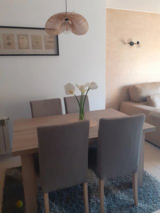 Conjunto comedor completo:mueble TV, mesita y mesa