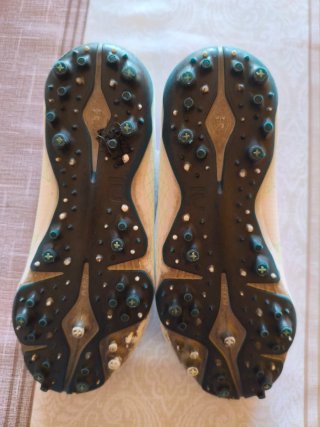 Lote 2 pares zapatillas fútbol beige/verde kipsta