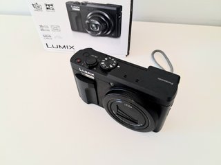 Panasonic Lumix DC-TZ90 con caja original