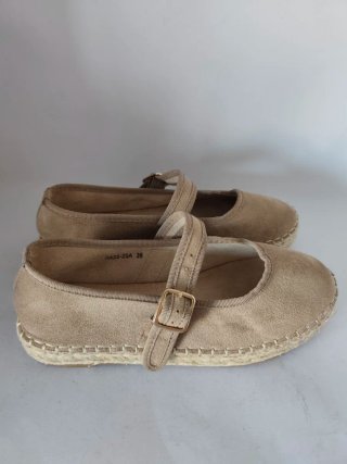 Alpargatas de niña N°36 de Mulaya.