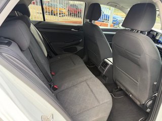 Volkswagen Golf 2021