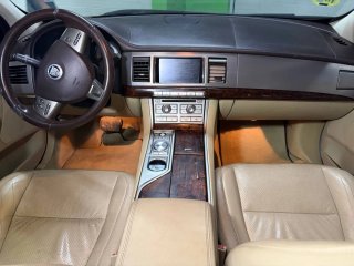 Jaguar XF automático 210 CV diesel 2.7
