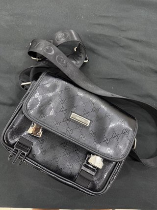 Bolsito Gucci Negro